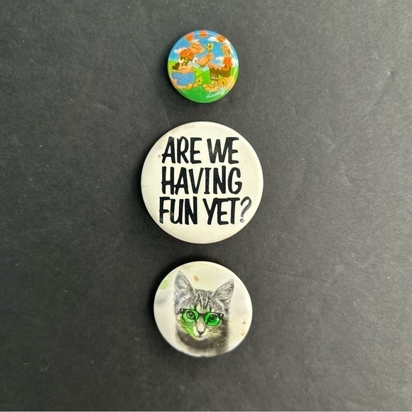 Vintage Pin Collection Are We Having Fun Yet? Popeye & Olive Oyl, Cat w/ Glasses - Picture 2 of 4